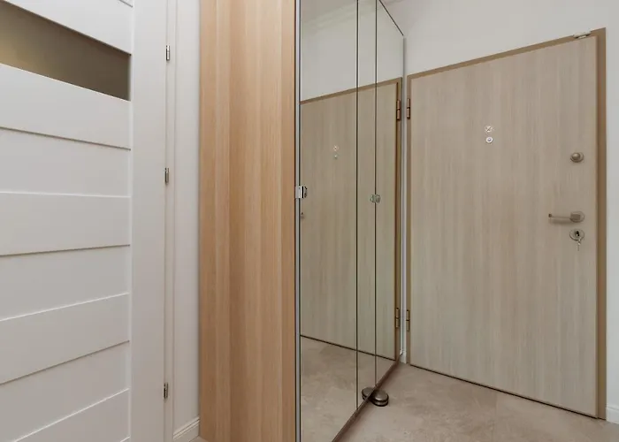 Modern With Balcony By Renters