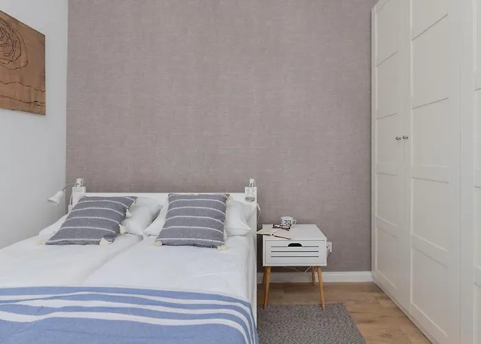 公寓 Modern With Balcony By Renters